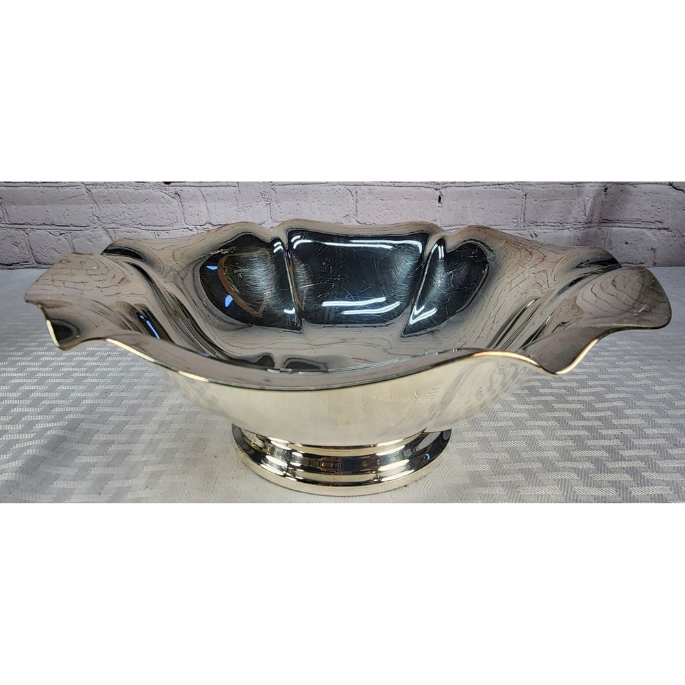 Vintage 1960's Reed & Barton Salem Silver Plate Pattern Bowl 4" Tall #1609